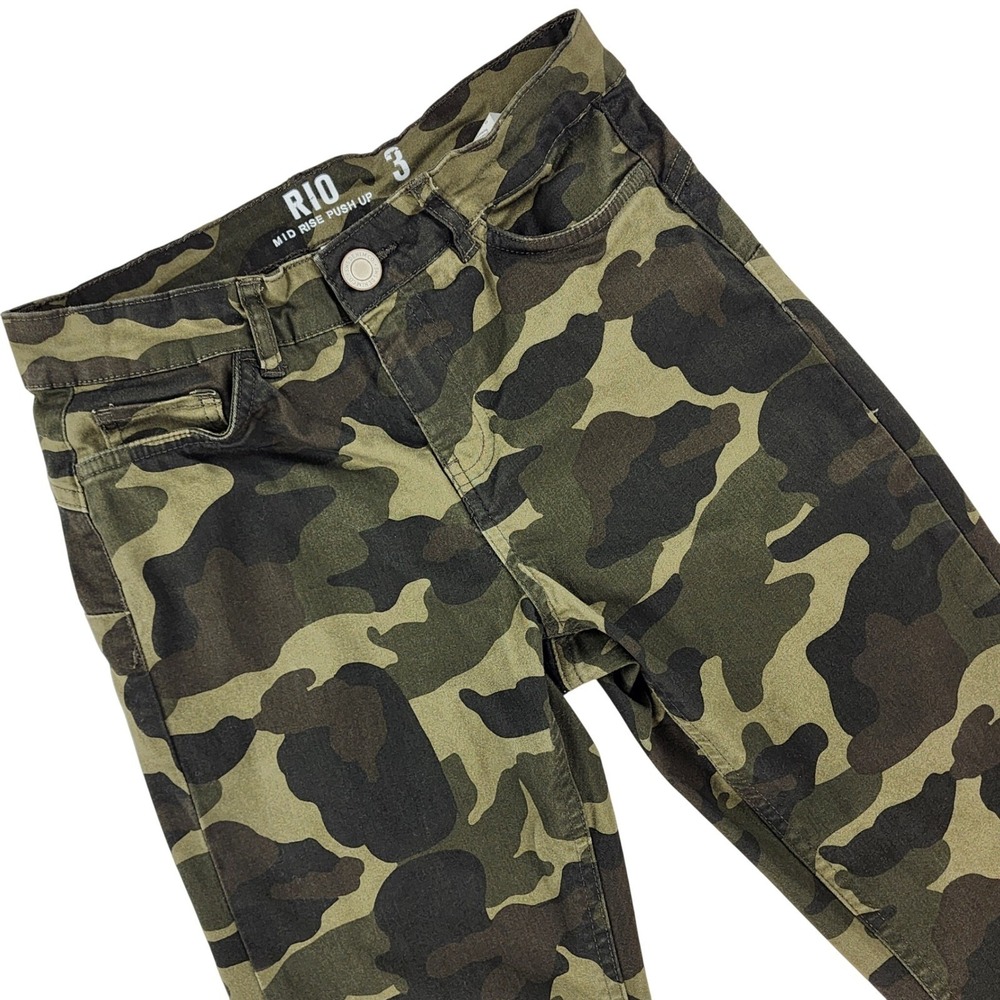 Rio‎ Skinny Pants Women 3 Green Camo Mid Rise Push Up Cotton Spandex 11-327
